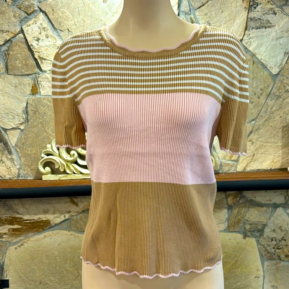 Short sleeve Sweater top